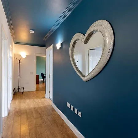 Town Centre Spacious With Private Parking * Middlesbrough